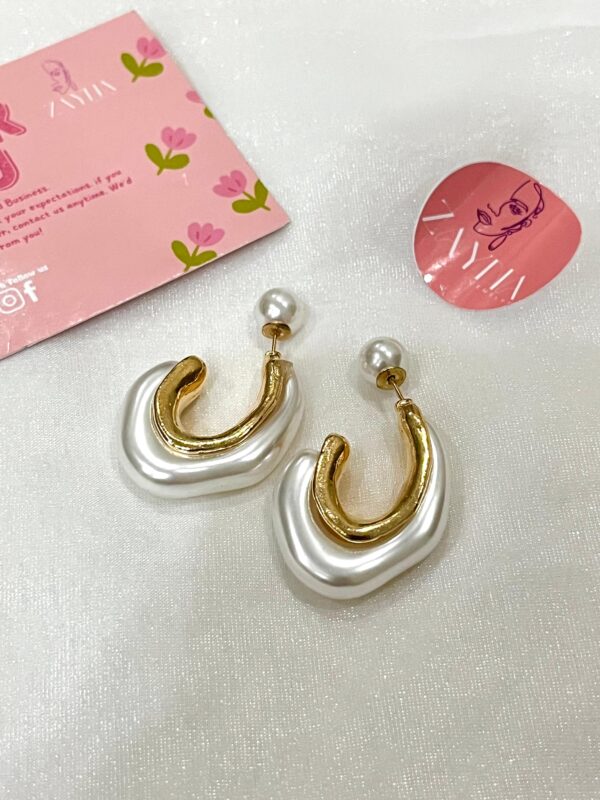 Carat Stud Earings