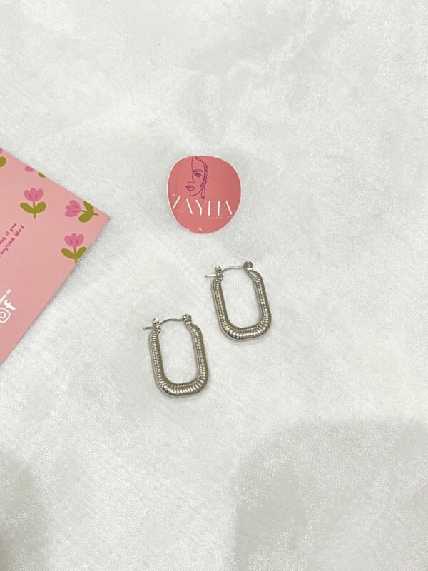 Oval Simple Hoop Earing-Silver