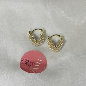 Heart white Golden bead earing